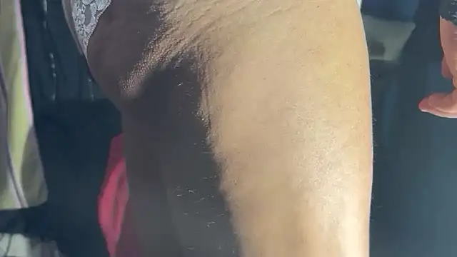 Max 965 online show from March 17, 4:31 pm