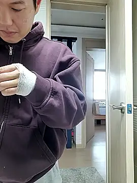 woonee827372 online show from November 20, 3:06 am