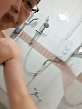 akumasian online show from July 8, 11:20 pm