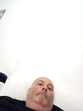 Alexis Bull online show from October 29, 4:54 pm