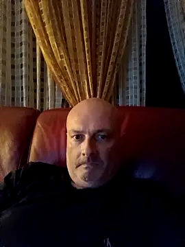 Snapshot of Alexis_Bull chatting on September 24, 9:46 pm Alexis Bull online show from September 24, 9:46 pm