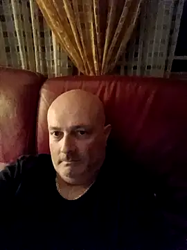 Snapshot of Alexis_Bull chatting on October 7, 10:25 pm Alexis Bull online show from October 7, 10:25 pm
