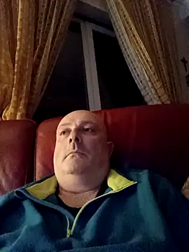 Alexis Bull online show from March 22, 11:21 pm