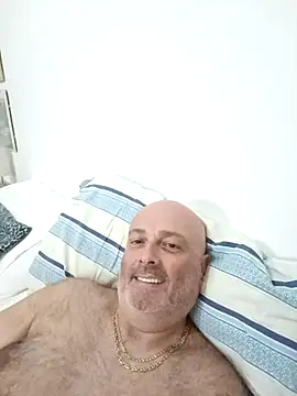 Snapshot of Alexis_Bull chatting on October 17, 4:22 pm Alexis Bull online show from October 17, 4:22 pm