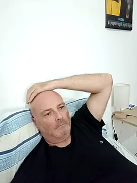 Snapshot of Alexis_Bull chatting on October 2, 1:37 pm Alexis Bull online show from October 2, 1:37 pm