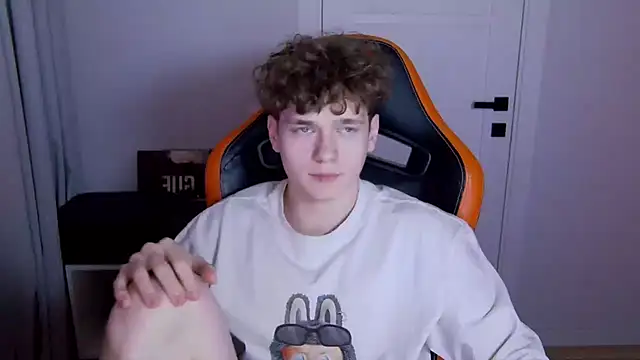 DanyDavis online show from January 10, 6:23 pm