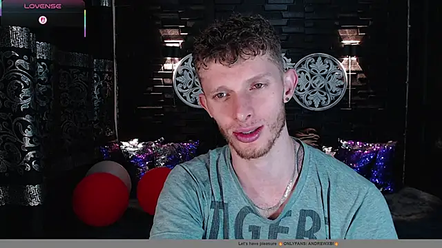Snapshot of andrewxbi chatting on September 26, 11:30 am andrewxbi online show from September 26, 11:30 am