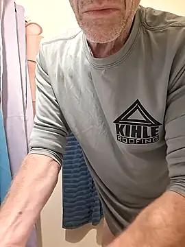 Snapshot of moasslicker chatting on October 18, 1:38 pm moasslicker online show from October 18, 1:38 pm