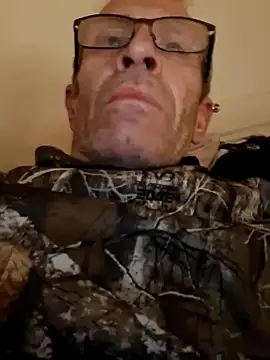 Snapshot of moasslicker chatting on September 19, 10:48 am moasslicker online show from September 19, 10:48 am