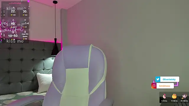 OliverTwinky online show from November 8, 1:36 pm