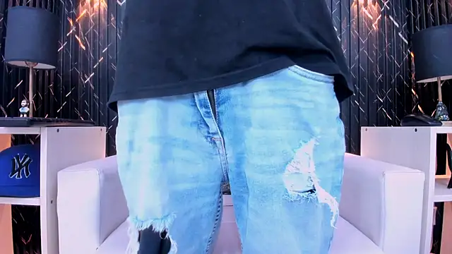 Matt Ruso online show from December 1, 4:26 am