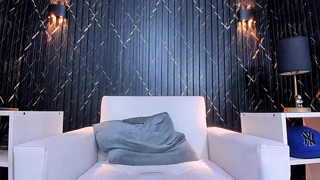 Matt Ruso online show from November 26, 3:42 am