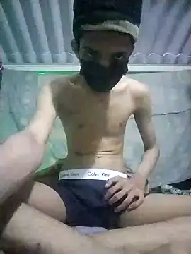 Snapshot of HannanKhan25 chatting on October 17, 7:40 pm HannanKhan25 online show from October 17, 7:40 pm