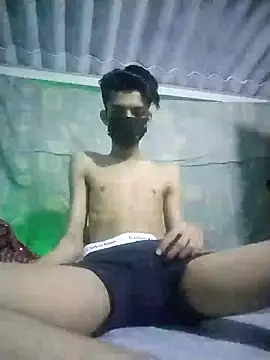 Snapshot of HannanKhan25 chatting on September 15, 7:37 pm HannanKhan25 online show from September 15, 7:37 pm