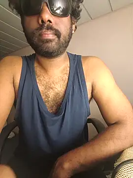 UrbanUtopia online show from April 13, 1:06 am