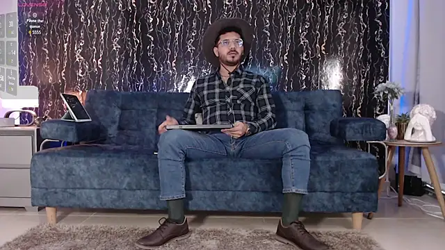 samuelcoopeer online show from October 28, 1:13 pm