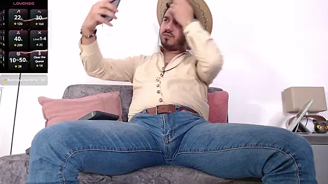 samuelcoopeer online show from December 20, 5:09 pm