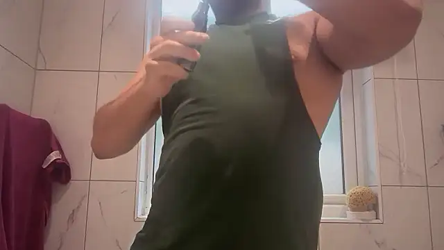 CloudyMuscleBeefy online show from October 16, 4:26 pm