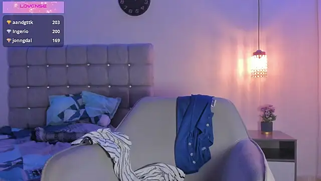 Santy Stump online show from September 12, 9:15 pm