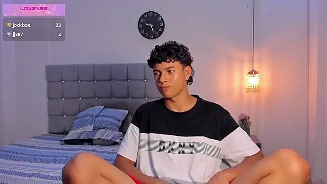 Santy Stump online show from October 6, 10:25 pm