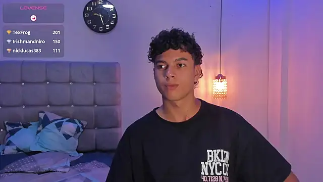 Santy Stump online show from September 15, 10:33 pm