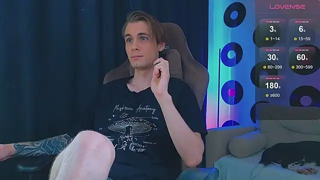 Snapshot of Just_Samuel chatting on September 28, 6:11 am Just Samuel online show from September 28, 6:11 am