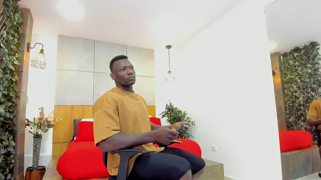 MarcusBlack  online show from December 17, 3:41 pm