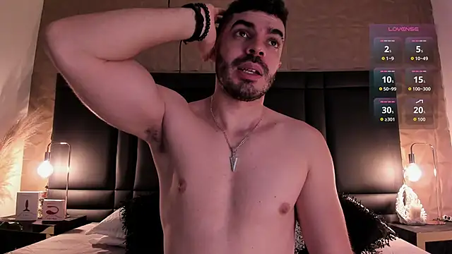 AxelThompson  online show from November 22, 11:43 am