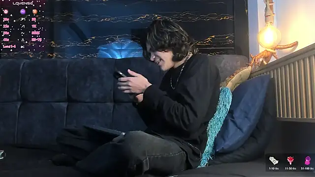 Diamond twink online show from November 6, 4:04 am