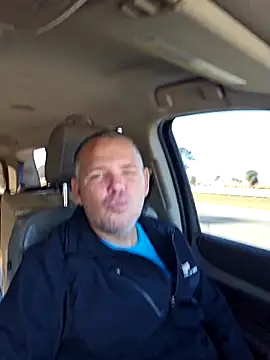 cubanitofeliz40 online show from February 9, 2:00 pm