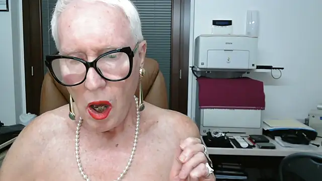Snapshot of ROBY_SWEETHOT chatting on September 12, 9:26 pm ROBY SWEETHOT online show from September 12, 9:26 pm