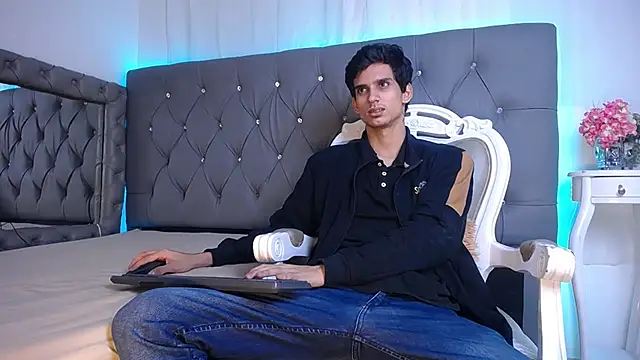 Snapshot of Sebalexis7 chatting on October 15, 3:03 am Sebalexis7 online show from October 15, 3:03 am