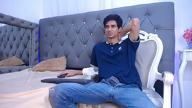 Snapshot of Sebalexis7 chatting on October 17, 3:21 am Sebalexis7 online show from October 17, 3:21 am