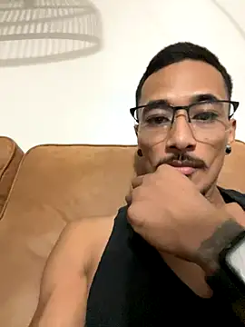 tanjir020 online show from September 23, 7:40 am