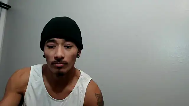 tanjir020 online show from December 18, 6:04 pm