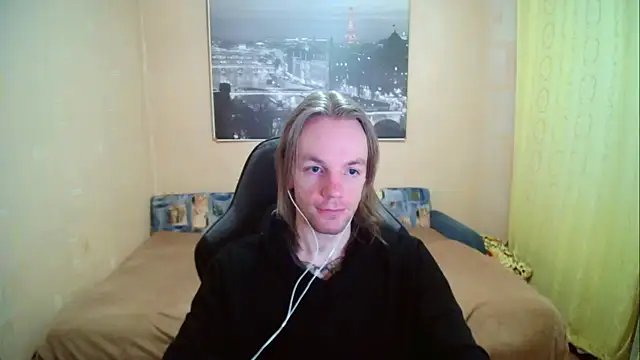 Snapshot of AdamDickens chatting on September 19, 5:24 pm AdamDickens online show from September 19, 5:24 pm
