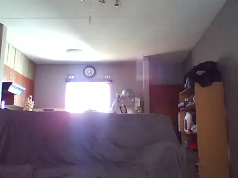 untamedredsnake online show from February 11, 8:41 am