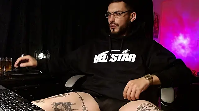 malek xarx  online show from February 11, 3:11 am