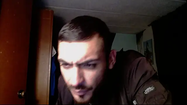Snapshot of malek_xarx_ chatting on October 15, 2:08 am malek xarx online show from October 15, 2:08 am