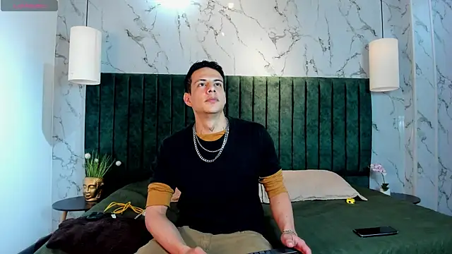 Dustin Sonne online show from November 23, 4:01 am