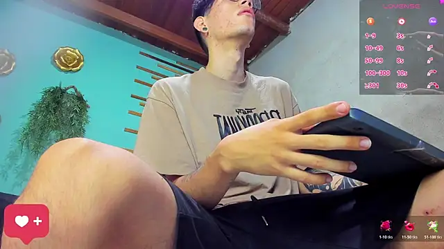 david huge online show from November 1, 2:10 pm