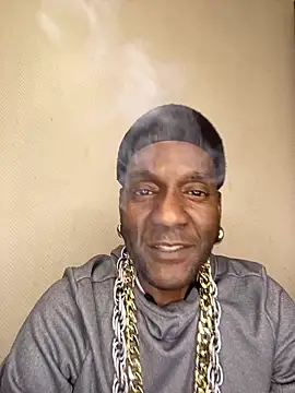 Snapshot of Kingdinyxxx chatting on October 11, 7:18 pm Kingdinyxxx online show from October 11, 7:18 pm