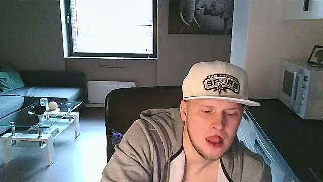 Dartanjanas13 online show from October 24, 9:22 am