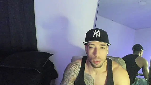 ThiagoLugo online show from November 22, 4:34 am