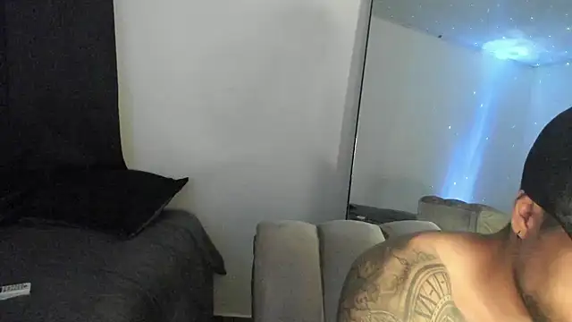 ThiagoLugo online show from February 6, 7:38 am