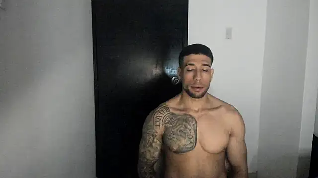 ThiagoLugo online show from April 14, 5:18 am