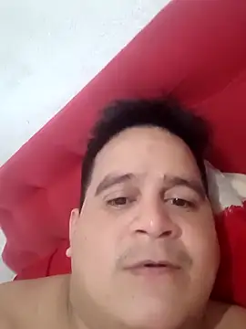 reguetones92 online show from December 3, 5:30 pm