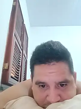 Snapshot of reguetones92 chatting on September 8, 6:40 pm reguetones92 online show from September 8, 6:40 pm