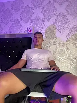 ThiagoBlaze online show from March 5, 1:57 am