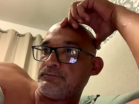 halfcastlad online show from September 24, 9:02 pm